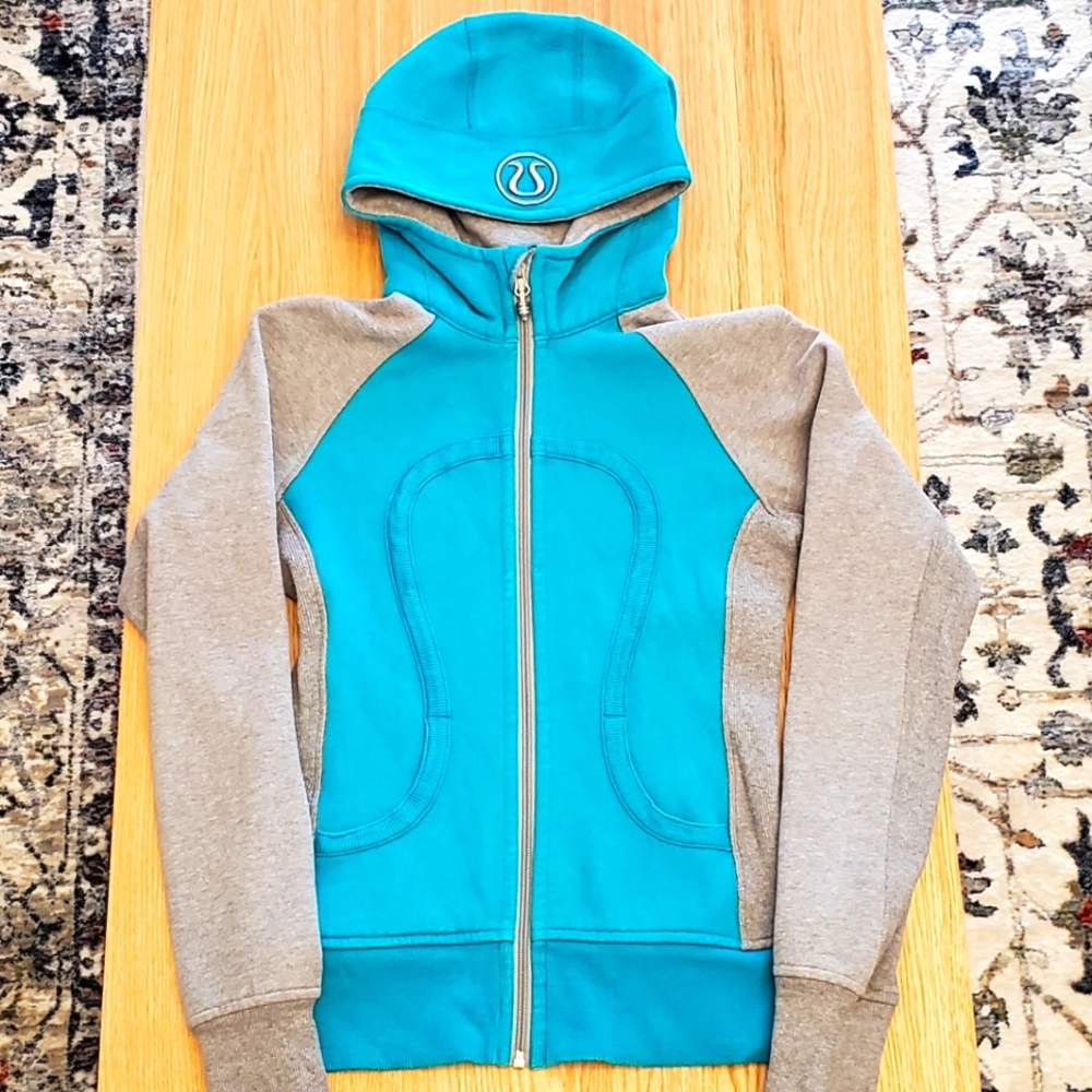 Lululemon Scuba Hoodie - Stretch / Lined Hood